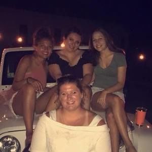 Meet your Posher, Sara